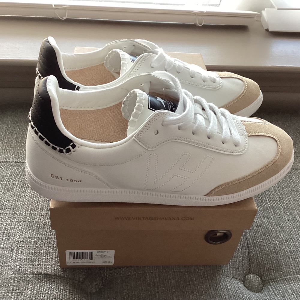 Vintage Havana Crisp Sneaker (Women), size 8.5 - Picture 10 of 13